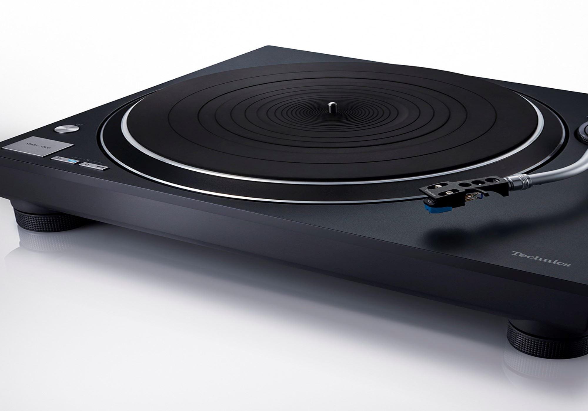 Technics debuts a more affordable turntable: $1,000 SL-100C