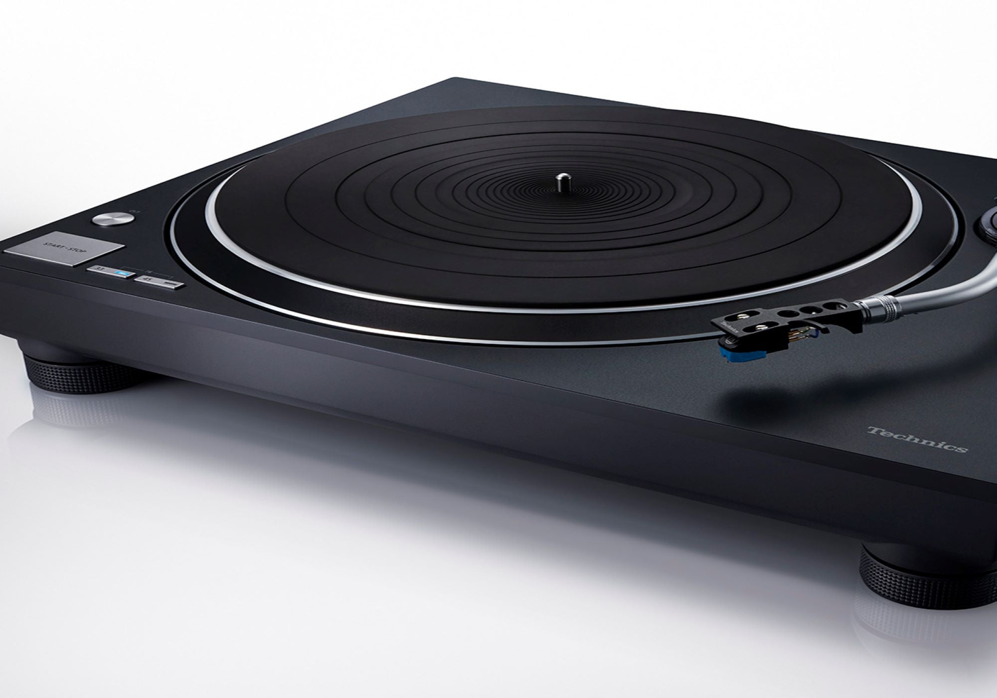 Technics Announces Availability of the SL-100C Direct Drive Turntable