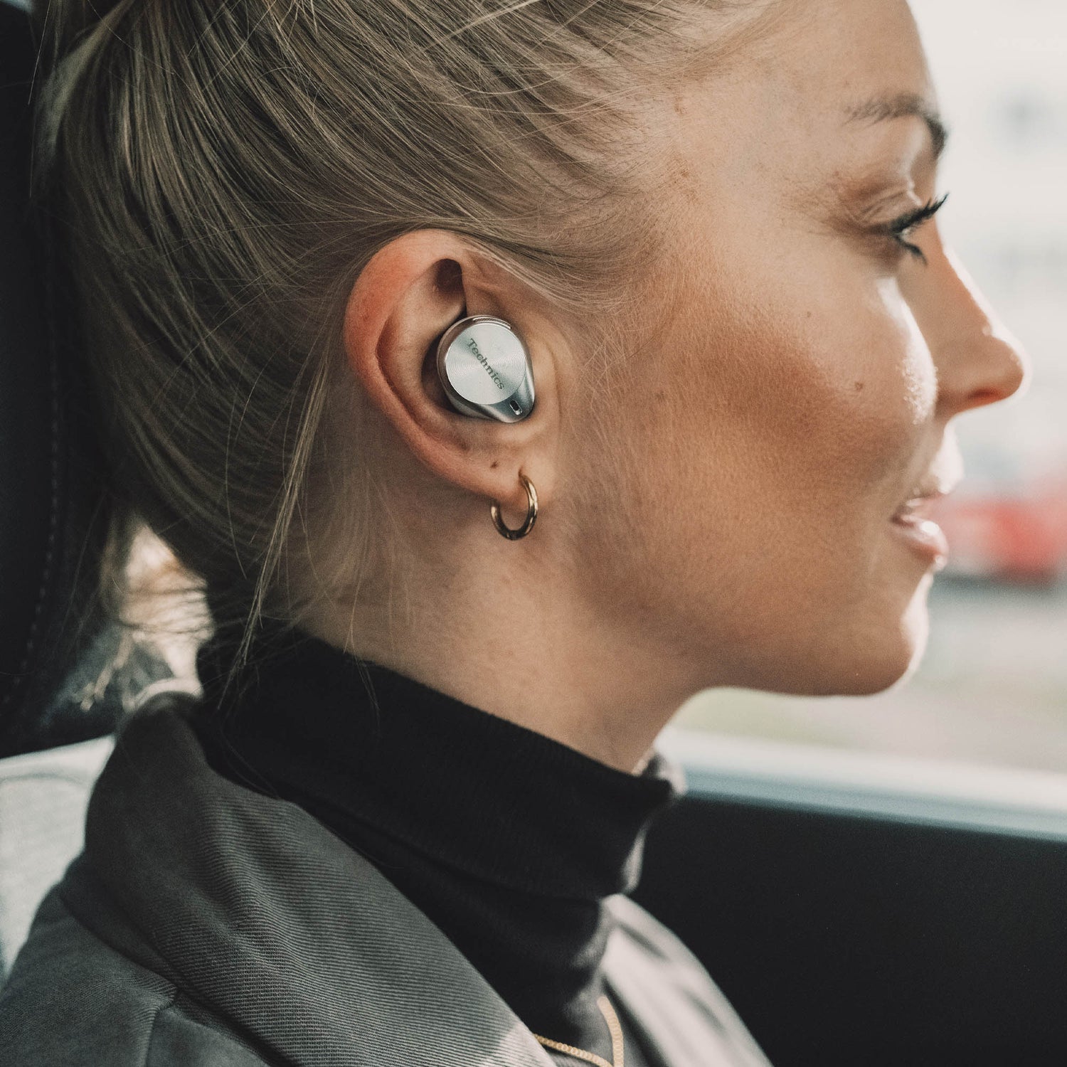 Az80 Premium Hi-Fi True Wireless Earbuds with Noise Cancelling EAH-AZ80