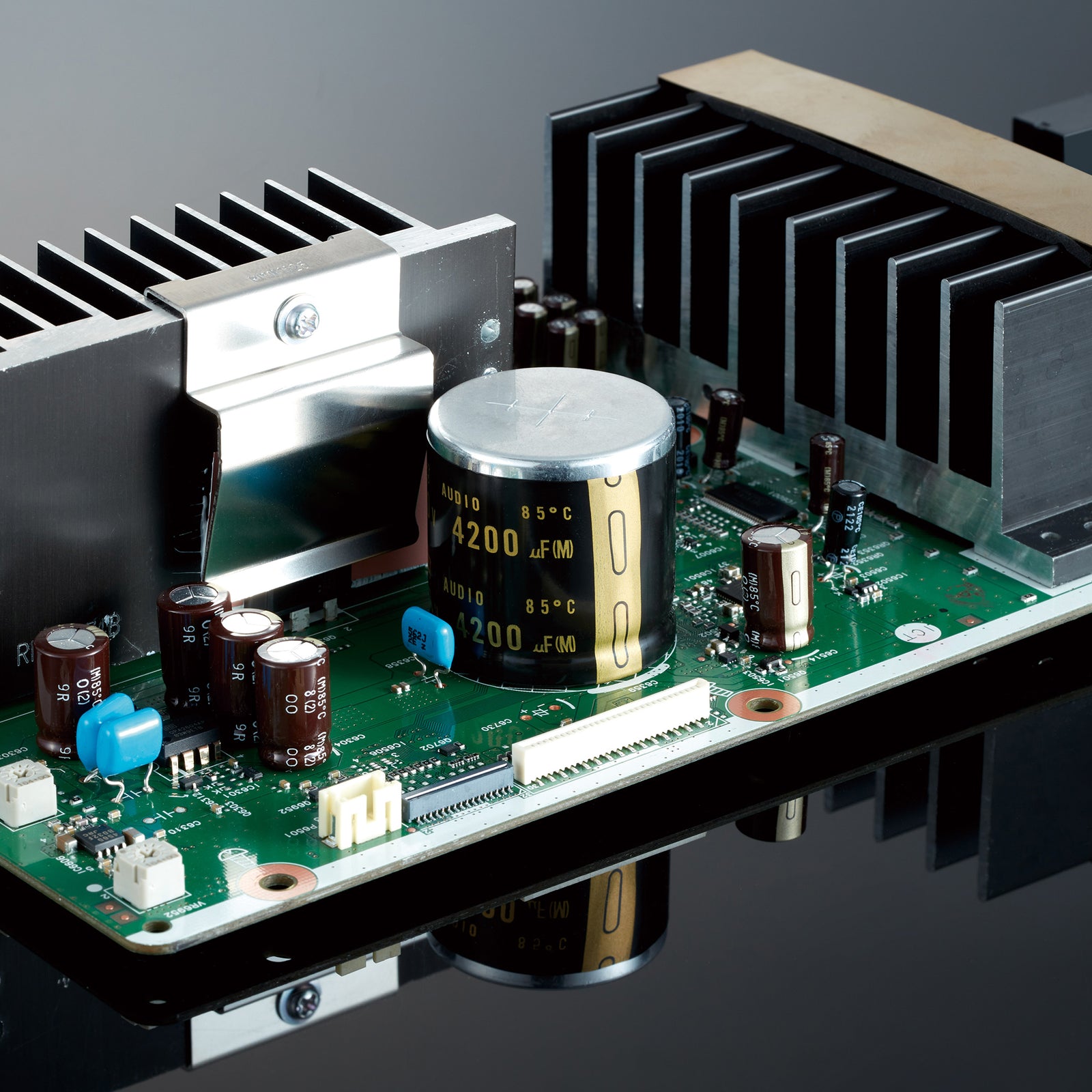 Technics SU-G700 MK2 Stereo Integrated Amplifier – Alma Music and