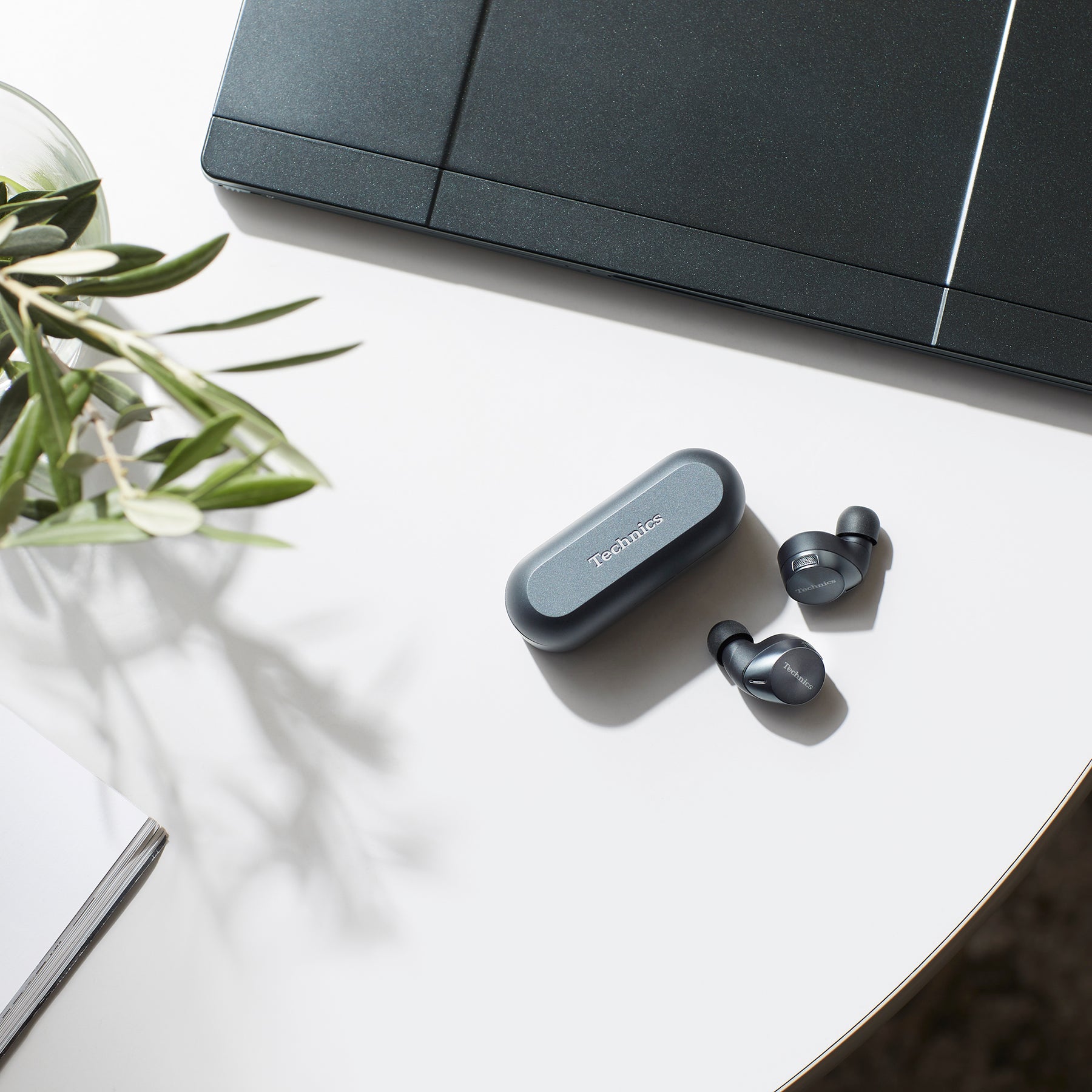 Hi-Fi True Wireless Earbuds I with Noise Canceling EAH-AZ60